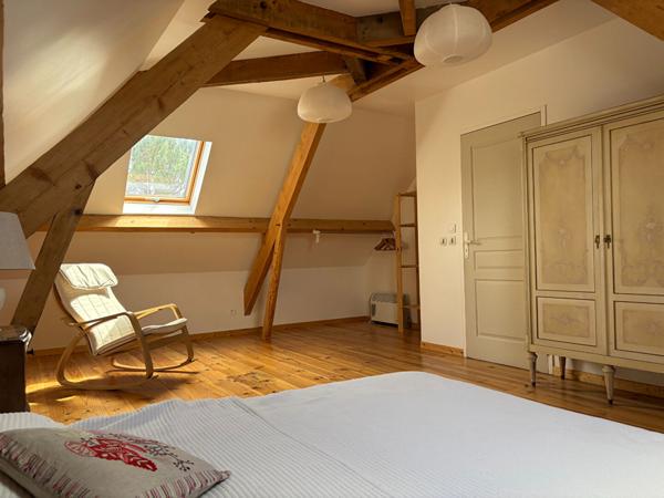 Maison proche de toutes commodités, 8 pièces, 6 chambres, 185 m² sur 2913 m² de terrain