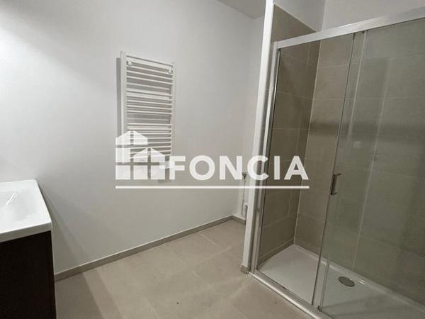 Location Appartement 2 pièces 52.9 m² - 300 RUE JOSEPH DONATI Rousset 13790