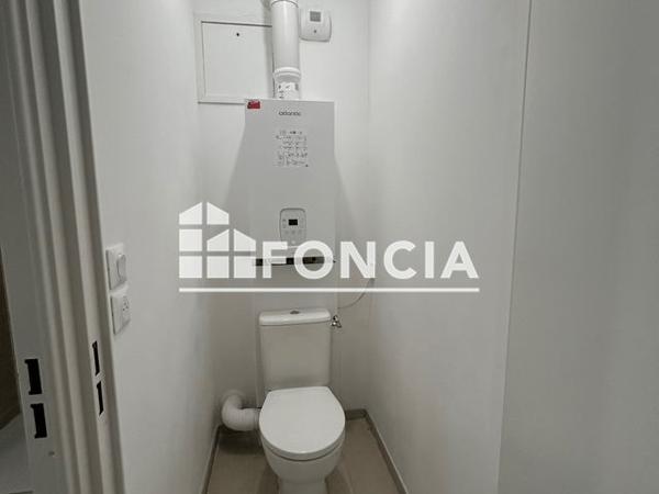 Location Appartement 2 pièces 52.9 m² - 300 RUE JOSEPH DONATI Rousset 13790