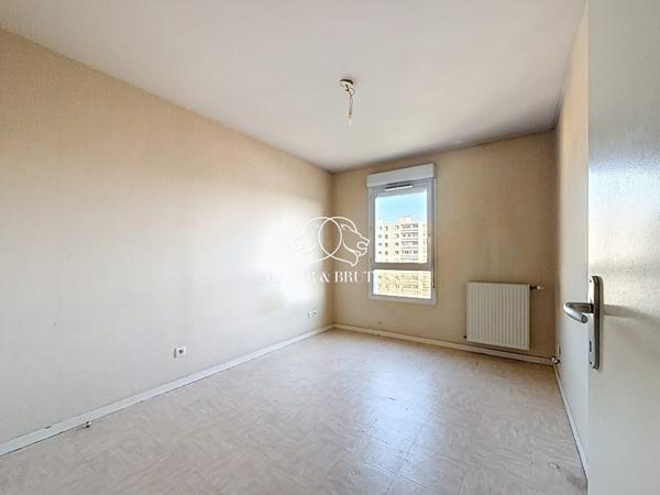 Appartement avec balcon et garage