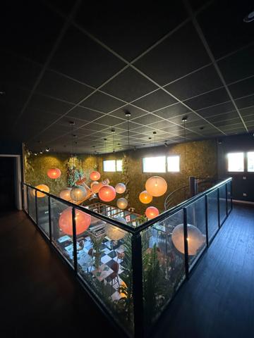 Immeuble d'activités et de bureaux VERRIERES LE BUISSON 953.43 m²