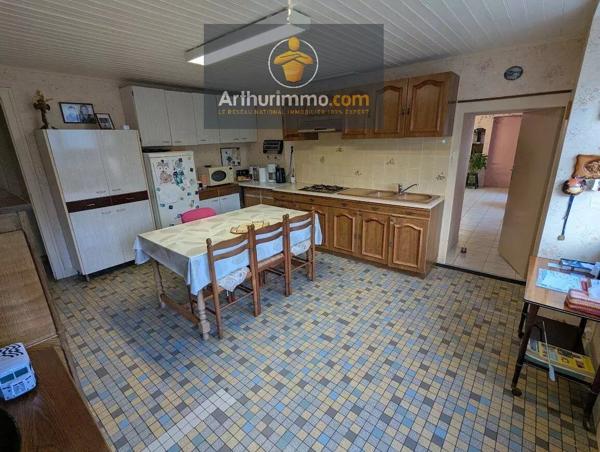 Vente Maison 5 pièces 99 m2 à La Grée-Saint-Laurent