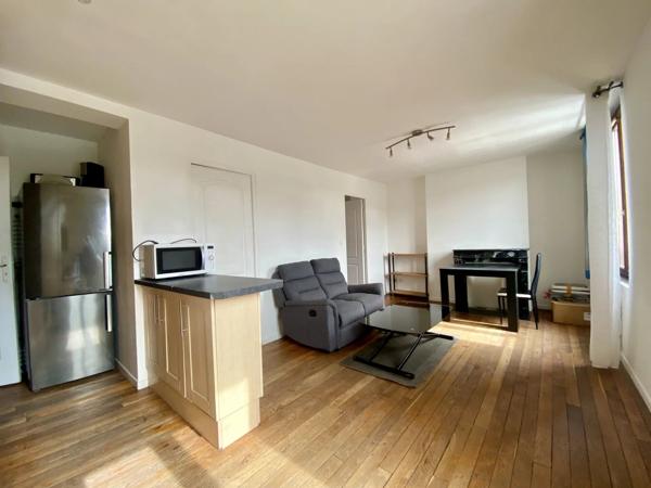 Vente                                                      Appartement
                        
                     3 pièces                      42 m2                     à Creil