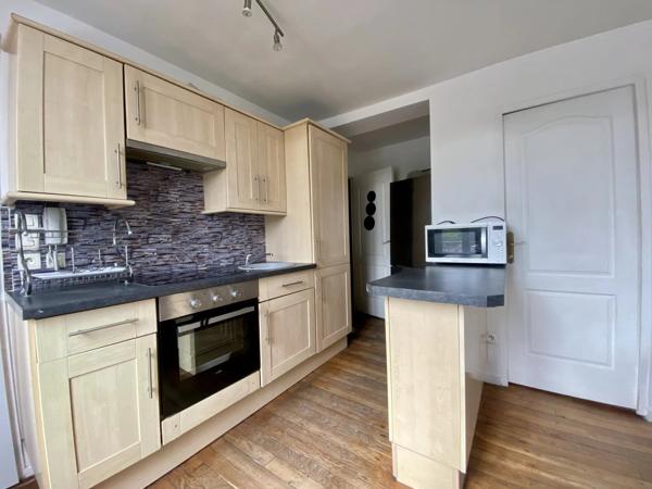 Vente                                                      Appartement
                        
                     3 pièces                      42 m2                     à Creil