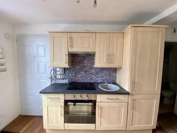 Vente                                                      Appartement
                        
                     3 pièces                      42 m2                     à Creil