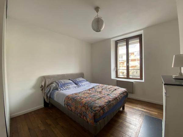 Vente                                                      Appartement
                        
                     3 pièces                      42 m2                     à Creil