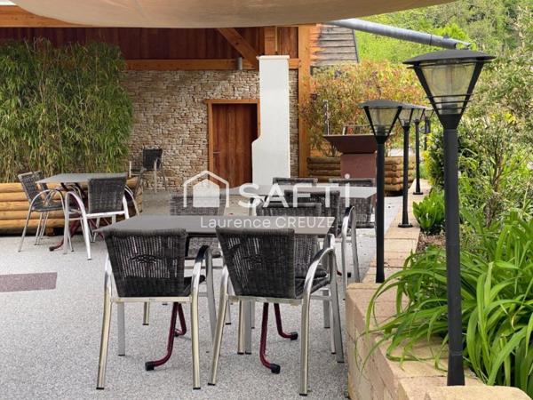 Hôtel restaurant Val de Cusance, 7 chambres, 2 salles de restaurant, terrasse, tuyé, vivier et 2 appartements