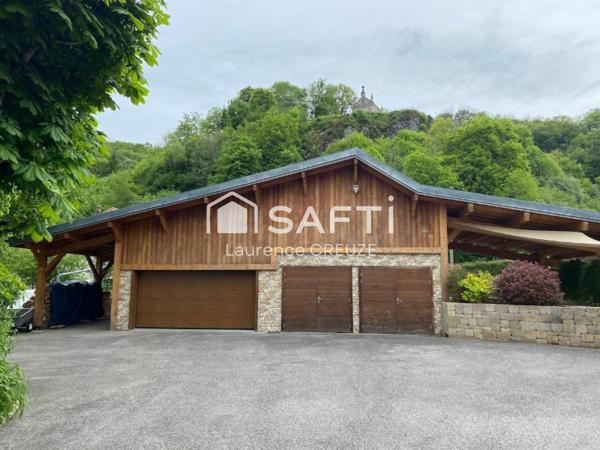 Hôtel restaurant Val de Cusance, 7 chambres, 2 salles de restaurant, terrasse, tuyé, vivier et 2 appartements