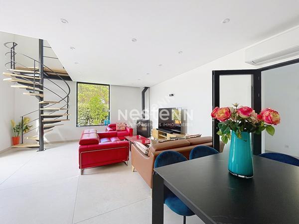 Lourmarin - Propriété de charme avec dépendance et piscine au sel chauffée