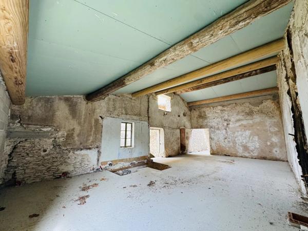 EXCLUSIVITÉ JCL by eXp – Authentique maison bourgeoise à restaurer au cœur du Luberon