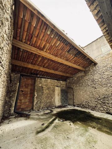 EXCLUSIVITÉ JCL by eXp – Authentique maison bourgeoise à restaurer au cœur du Luberon