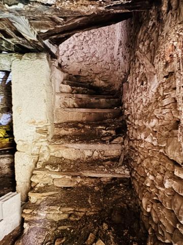 EXCLUSIVITÉ JCL by eXp – Authentique maison bourgeoise à restaurer au cœur du Luberon