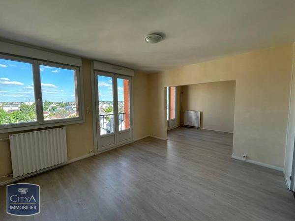 Appartement à louer 3 pièces 68.39m² Laval (53000)