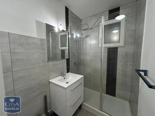 Appartement à louer 3 pièces 68.39m² Laval (53000)