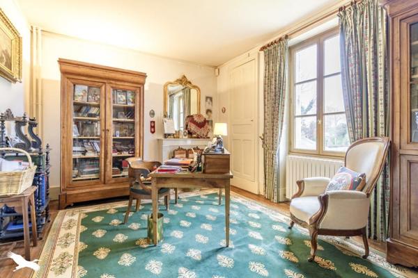Maison à vendre |  Lignières |  10 pièces | 266 m²