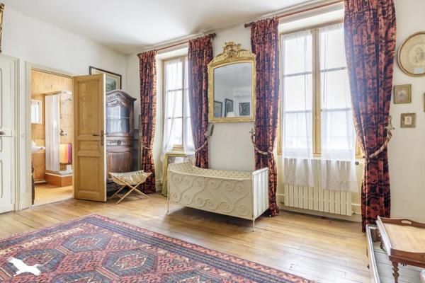 Maison à vendre |  Lignières |  10 pièces | 266 m²