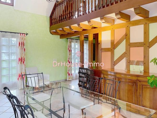 Maison à vendre 8 pièces de 201 m²