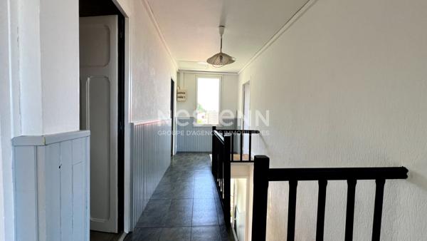SAVONNIERES DEVANT BAR : Immeuble 2 appartements 72 et 74 m² , potentiel locatif