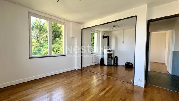 SAVONNIERES DEVANT BAR : Immeuble 2 appartements 72 et 74 m² , potentiel locatif
