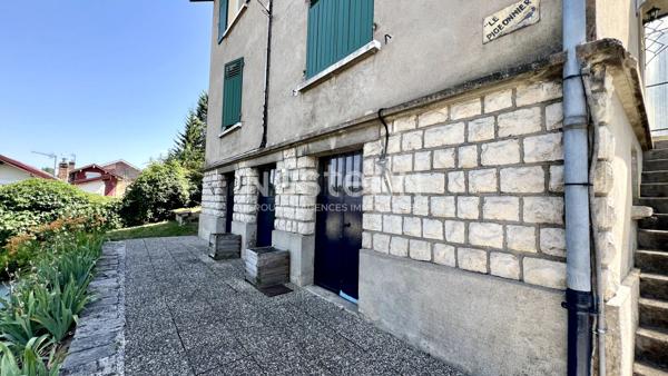 SAVONNIERES DEVANT BAR : Immeuble 2 appartements 72 et 74 m² , potentiel locatif