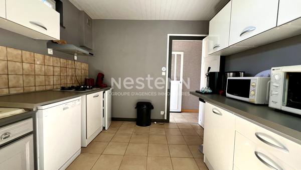 SAVONNIERES DEVANT BAR : Immeuble 2 appartements 72 et 74 m² , potentiel locatif
