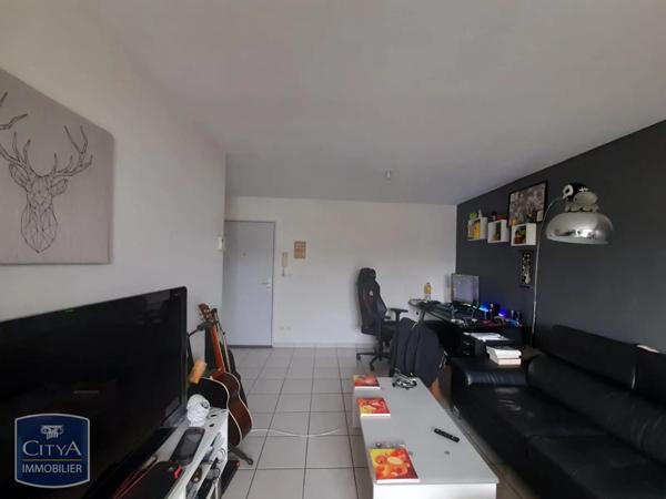 Appartement à louer 2 pièces 43.5m² Héricourt (70400)