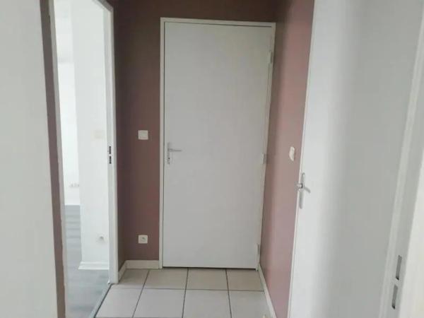 Appartement à louer 2 pièces 43.5m² Héricourt (70400)