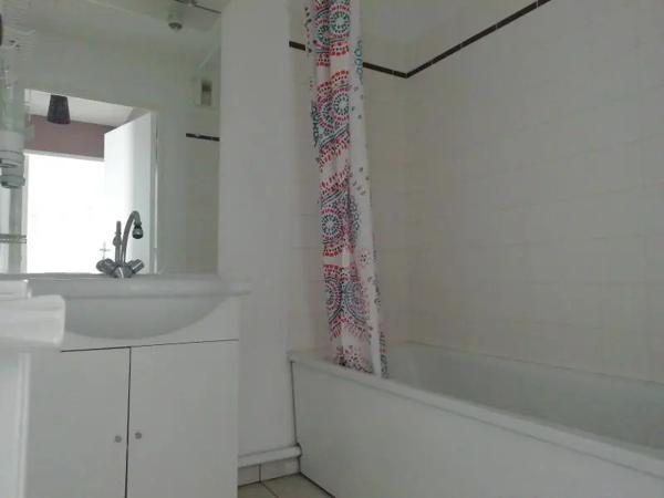 Appartement à louer 2 pièces 43.5m² Héricourt (70400)