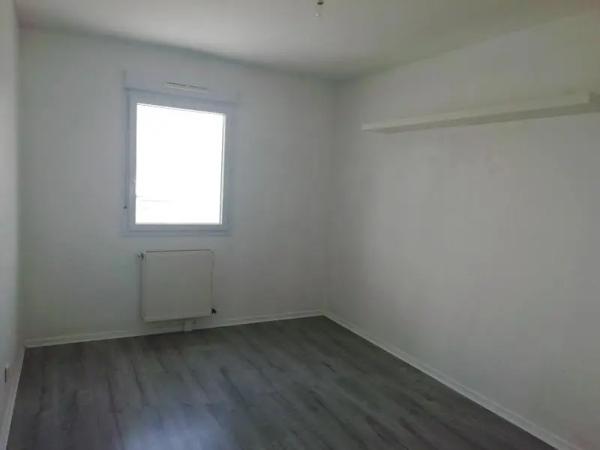 Appartement à louer 2 pièces 43.5m² Héricourt (70400)