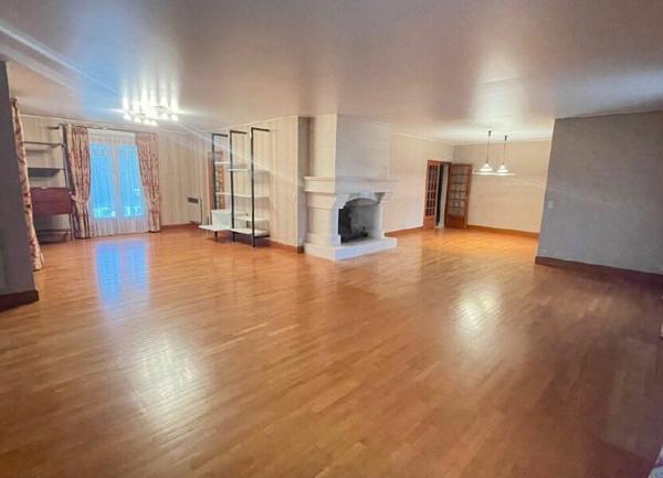 Maison à vendre    6 pièces •  Coulounieix-Chamiers