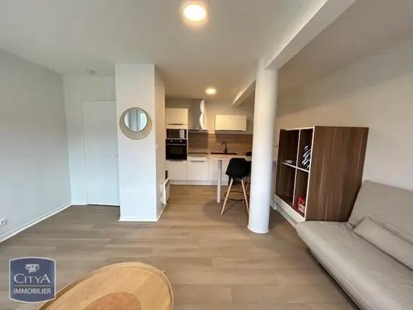 Appartement à louer 1 pièce 30.38m²