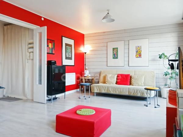 Brest T3 traversant, dernier étage, vue dégagée