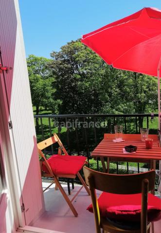 Brest T3 traversant, dernier étage, vue dégagée