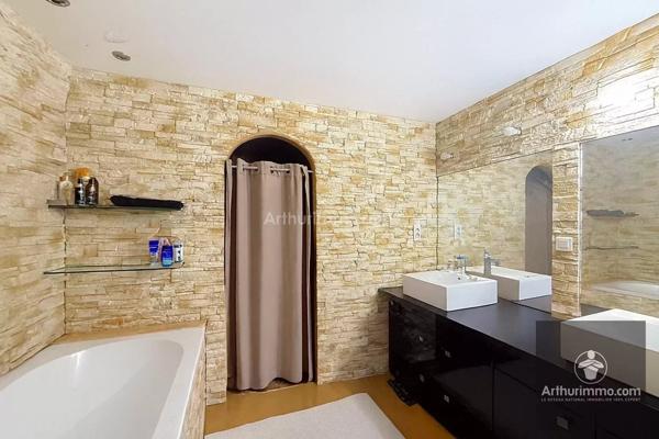 Vente Maison 7 pièces 163 m2 à Perreux