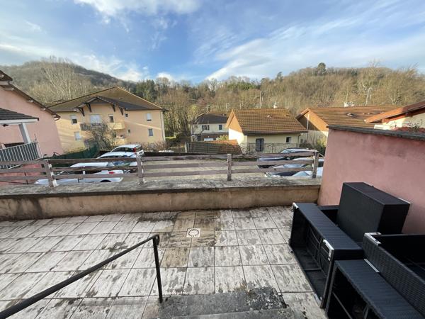 Nivolas-Vermelle (38300) Bel appartement T2 avec grande terrasse de 32 m² plein sud