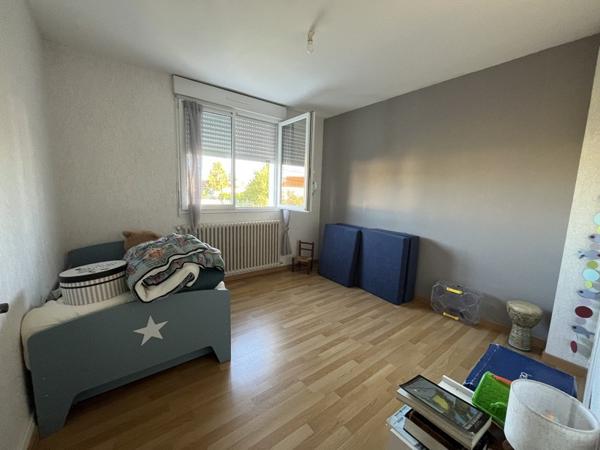 Maison à vendre 200 000 € Niort 6 p 151 m² DPE D