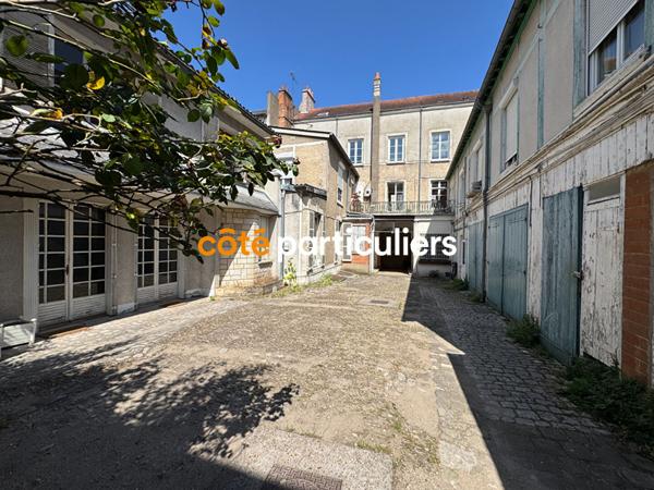 Vente Bureaux164 m² - 6 Pièces - ORLEANS (45000)