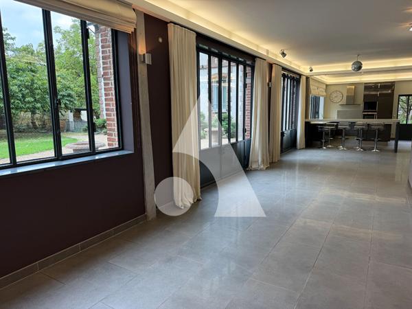 Loft 3 pièces 109 m2