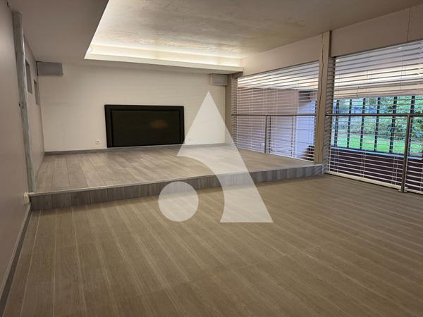 Loft 3 pièces 109 m2