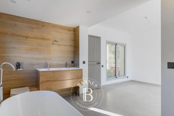Cassis, Villa 4 Chambres -  258 m² à vendre