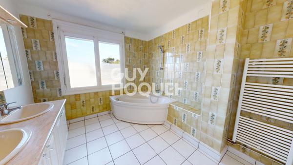Maison meublée à louer 6 pièces de 158 m²