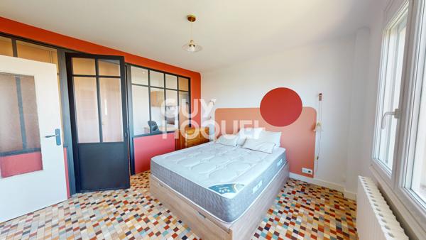 Maison meublée à louer 6 pièces de 158 m²