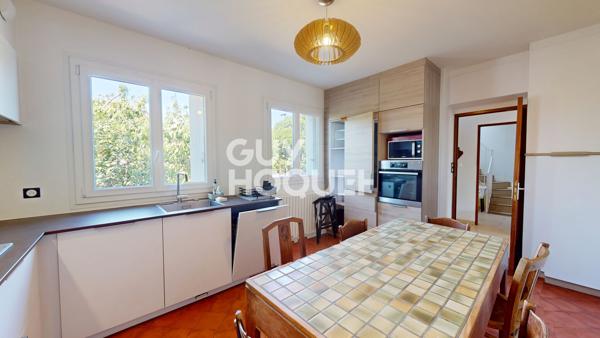 Maison meublée à louer 6 pièces de 158 m²