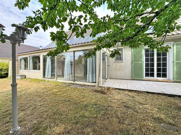 Maison
         6 pièces
        - 187 m² Exclusivité 625 000 € *
