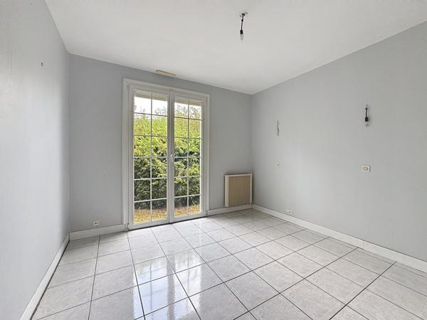 Maison
         6 pièces
        - 187 m² Exclusivité 625 000 € *