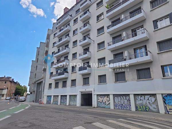 Appartement
                                                                                                                                                                                                                                                                                                                        2 pièce(s)                                                                                                                                                                                                          1 chambre(s)                                                                                                                                                                                                          43  m²