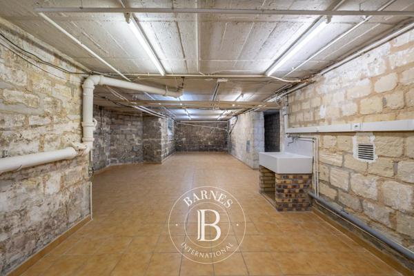 Chatou, Maison 7 Chambres -  323 m² à vendre