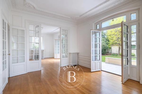 Chatou, Maison 7 Chambres -  323 m² à vendre