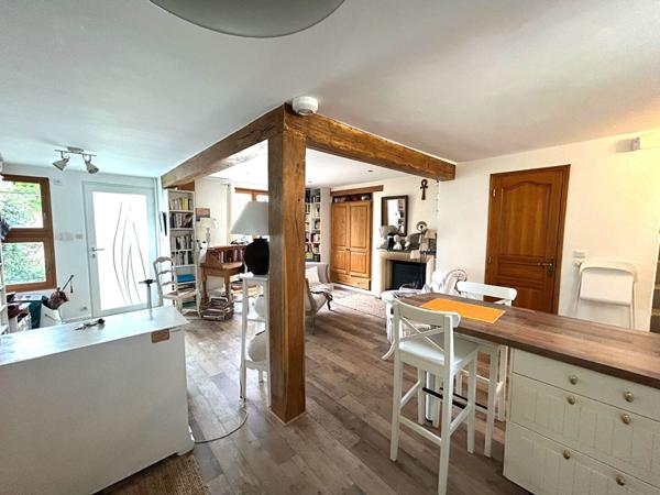 APPARTEMENT  AU COEUR DES BLONDEAUX