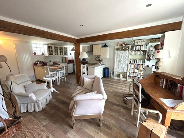 APPARTEMENT  AU COEUR DES BLONDEAUX